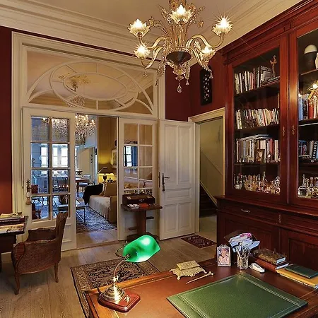 Bed & Breakfast Huyze Elimonica 4*