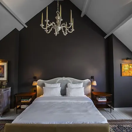 Huyze Elimonica فندق مبيت وإفطار 4*